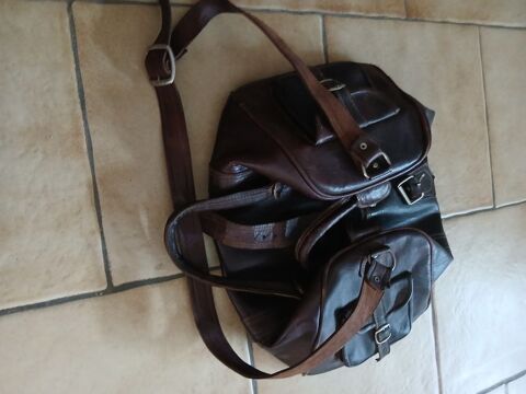 Un sac de voyage 20 Brignais (69)