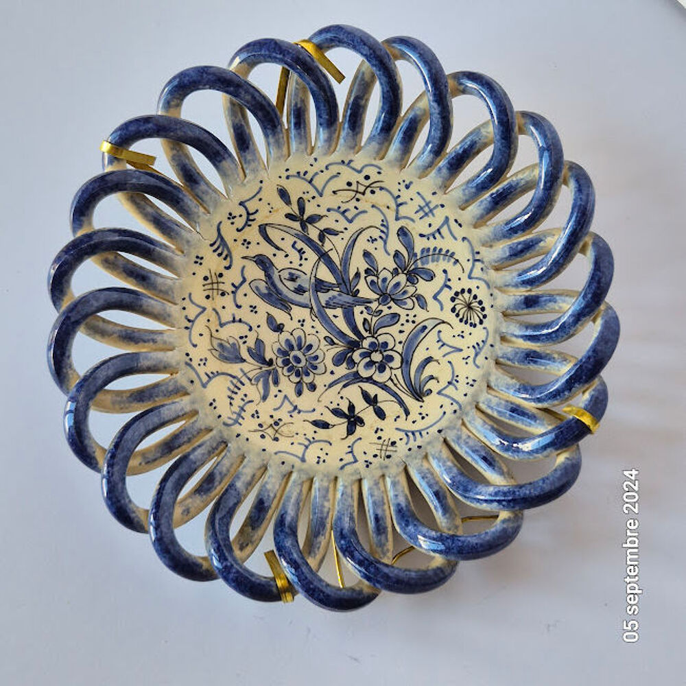 C&eacute;ramique tress&eacute;e Desvres. coupe &agrave; fruit sign&eacute;e .pi&egrave;ce uniq 