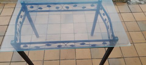 Table en aluminium et verre 30 Pronnas (01)