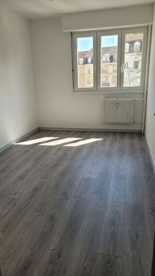  Appartement � vendre 4 pi�ces 99 m�