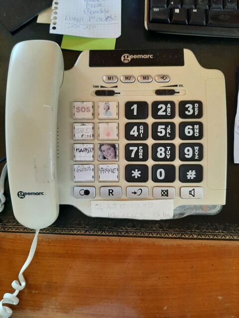  TELEPHONE GROS CARACTERES 10 Saint-Sauves-d'Auvergne (63)