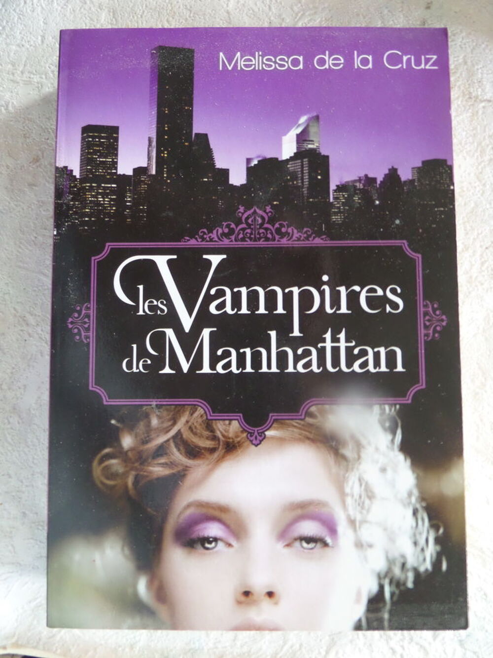 Le baiser du vampire il y as 3 volumes Livres et BD