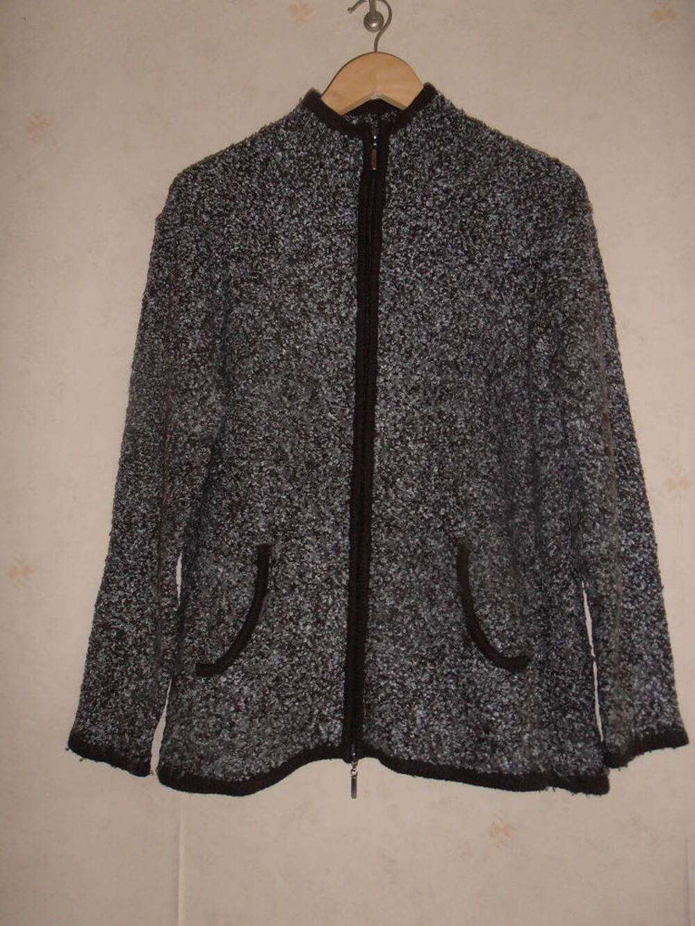 Belle veste chin&eacute;e (82) Vtements