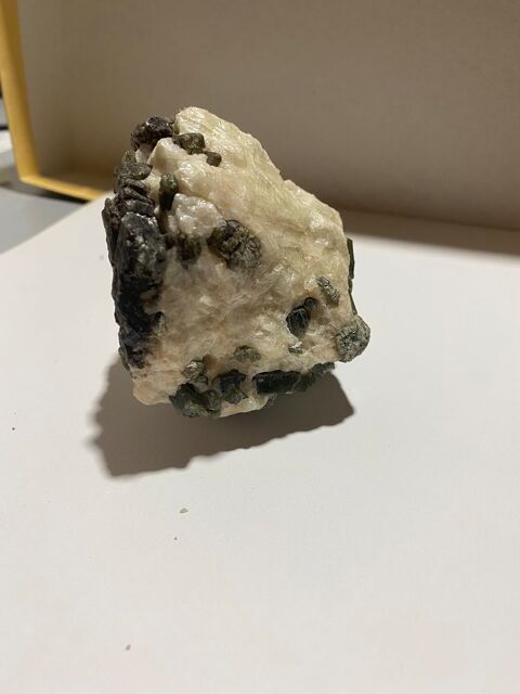 DIOPSIDE - MINERAUX DE COLLECTION 50 Saint-M�dard (16)