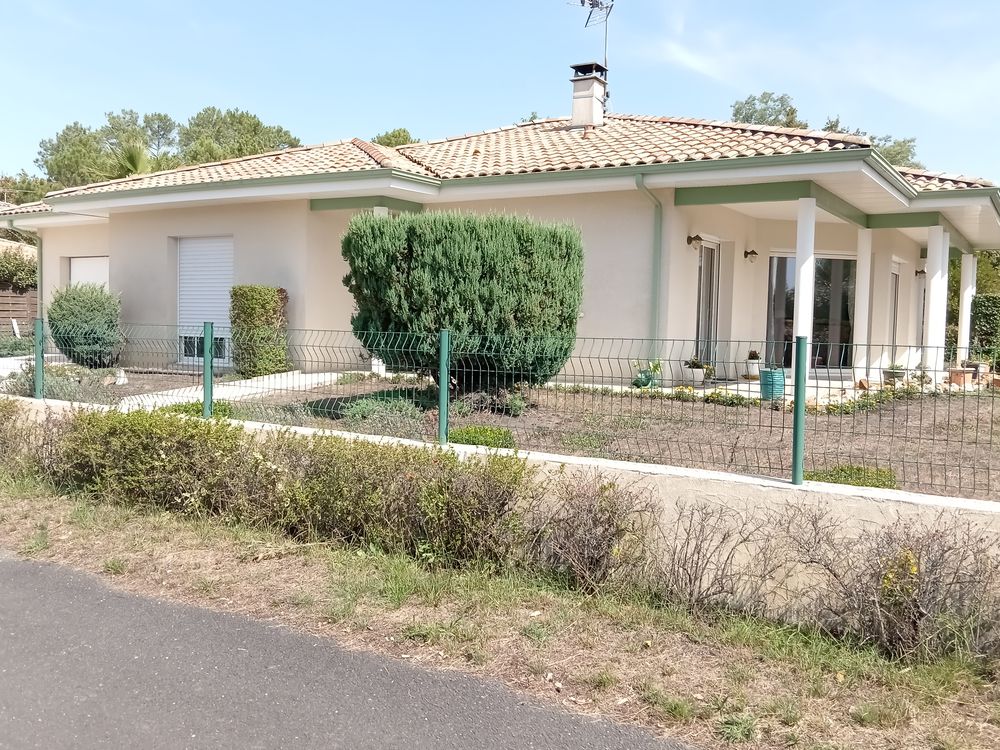 Vente Villa ARÈS. Particulier villa de charme sur 1001m2de terrain Arès