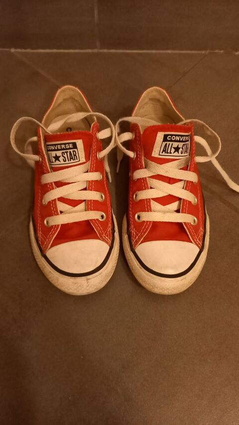 Chaussures Converse All Star rouge taille 30
13 Montbazens (12)