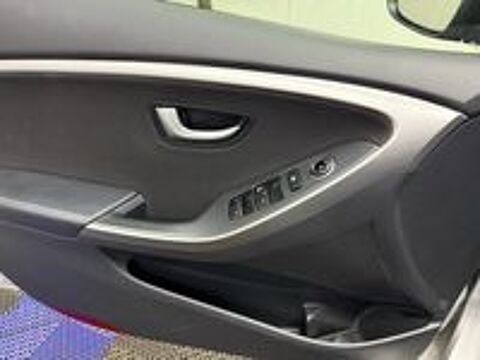 i30 1.6 CRDi 110 Blue Drive Pack Sensation 2012 occasion 69120 Vaulx-en-Velin
