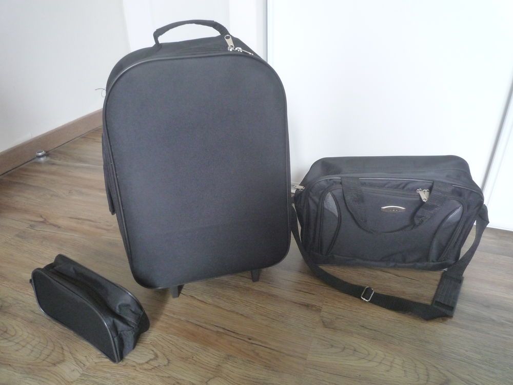Valise avec trousse de toilette et sac reporter Maroquinerie