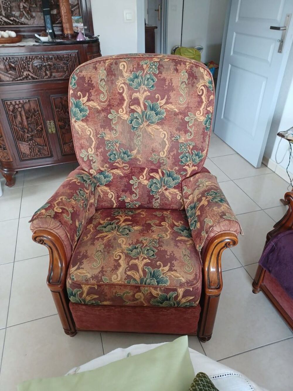 Canap&eacute; 3 places + 2 fauteuil d'occasion Bon Etat Meubles