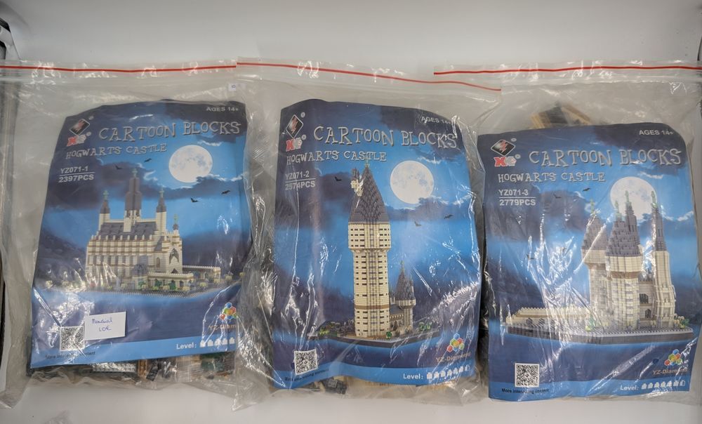 Cartoon Blocks Hogwarts Castle YZ071-1 (7750 pi&egrave;ces) neuf Jeux / jouets