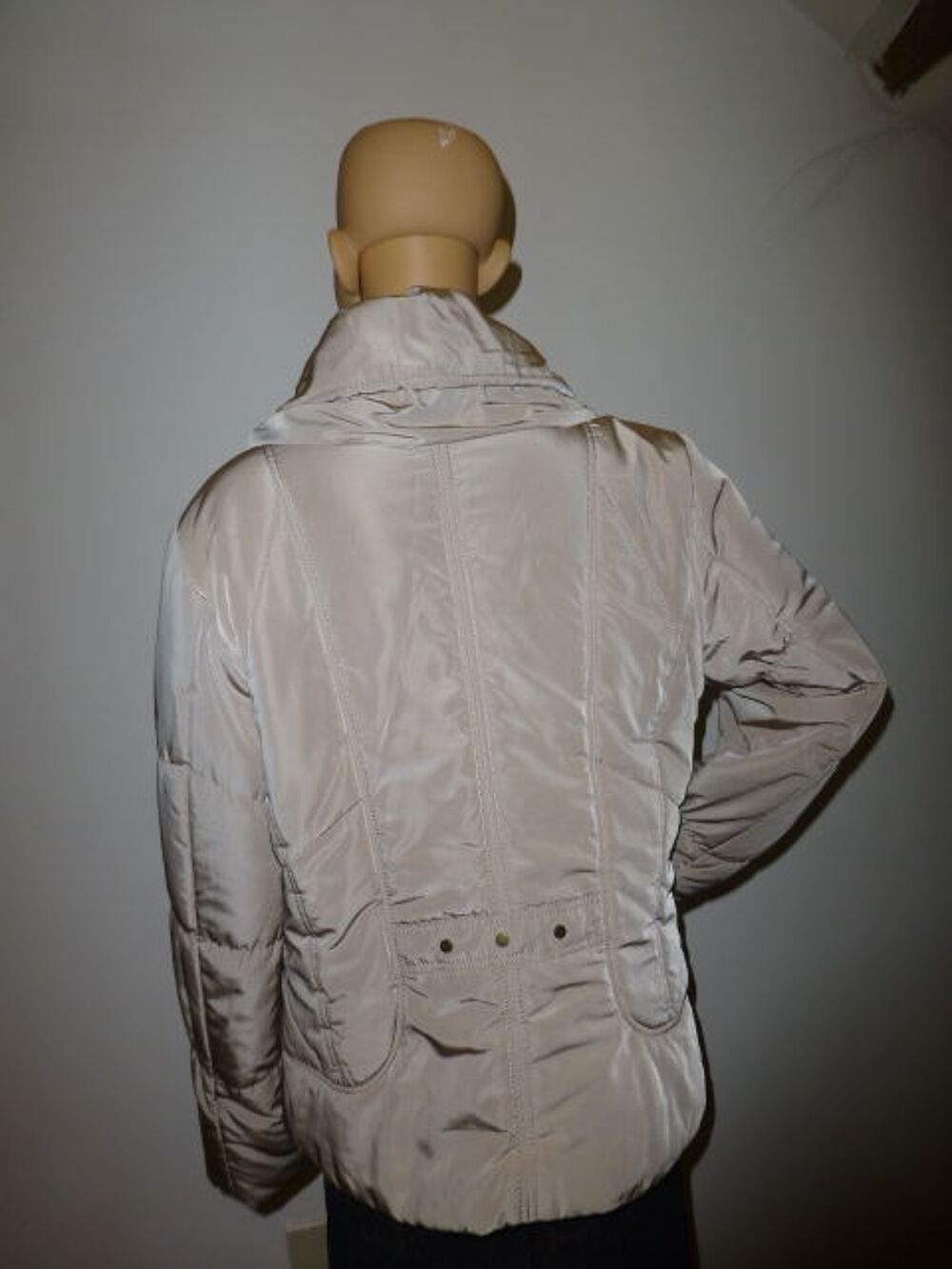 Doudoune beige Julie Guerlande Vêtements