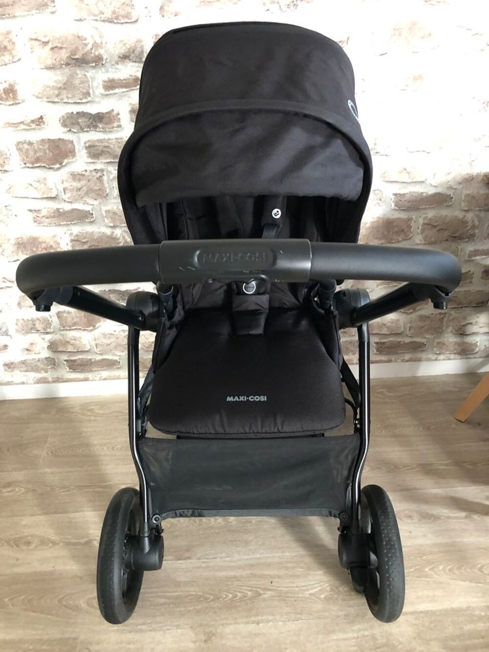 Poussette trio maxi cosi Puériculture