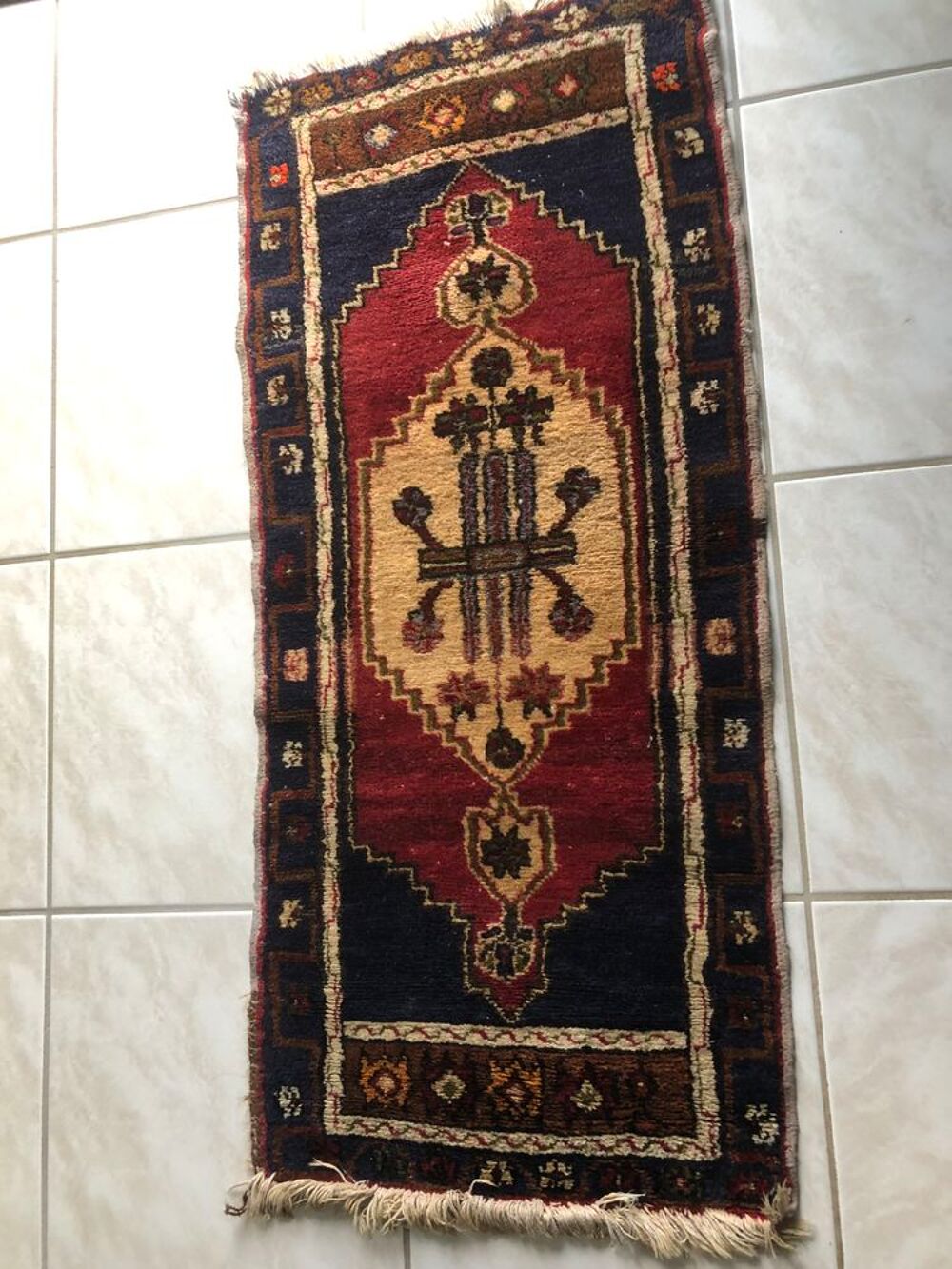 Tapis Pakistan, 100% laine, fait main 
Décoration