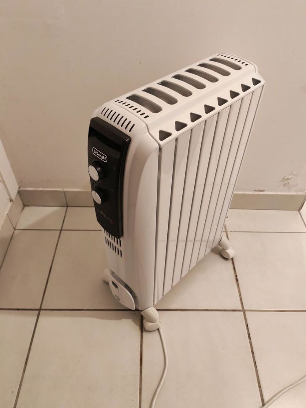 radiateur &agrave; bain d'huile DeLonghi mod&egrave;le dragon 4 Electroménager