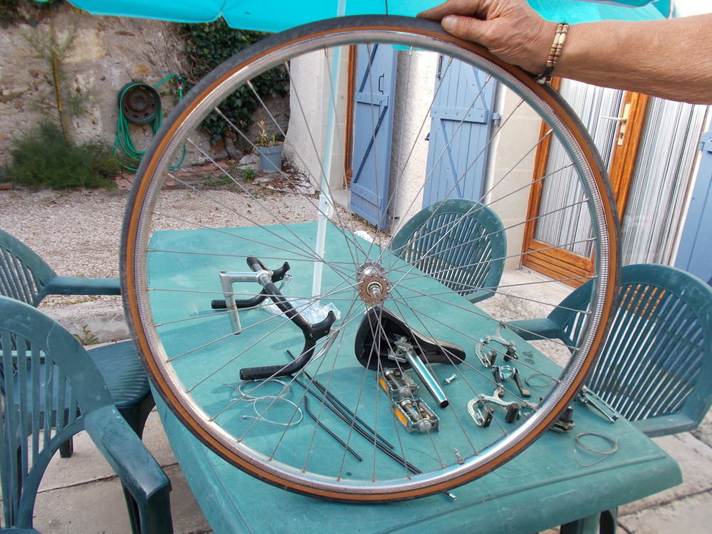 roue de 700 c complet 197512 Vélos