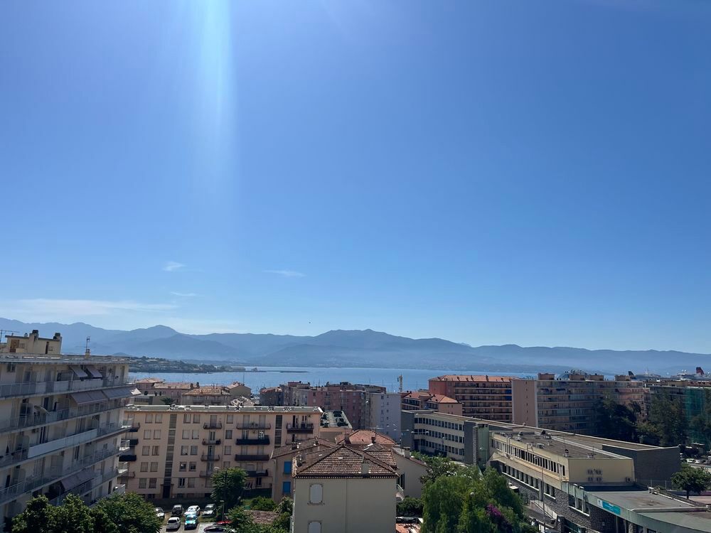 Appartement 4 pièces 90 m² · à Ajaccio · 90 m² · 199 000 €