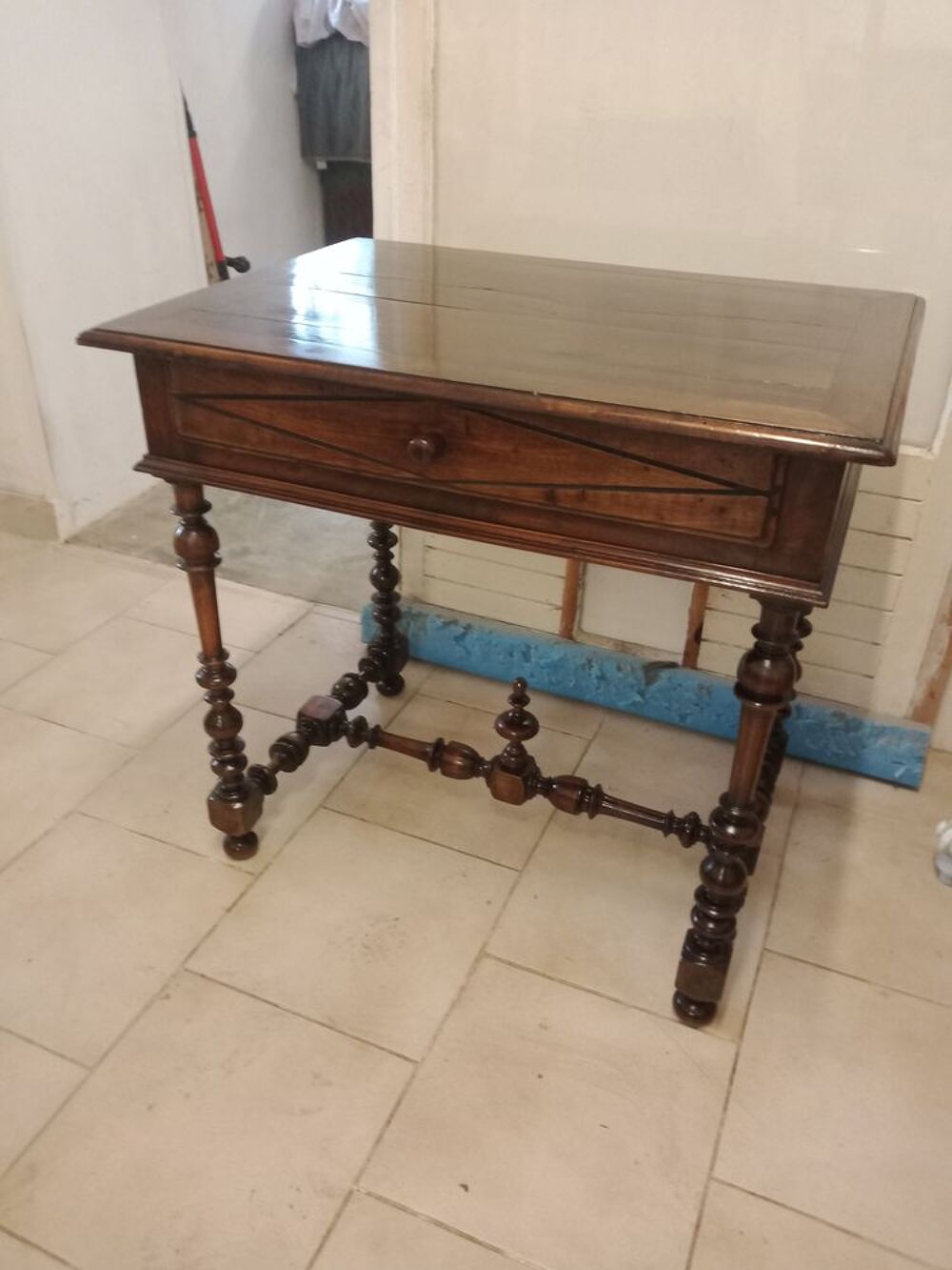 Table de salon louis XIV D'&eacute;poque 18&eacute;me Meubles