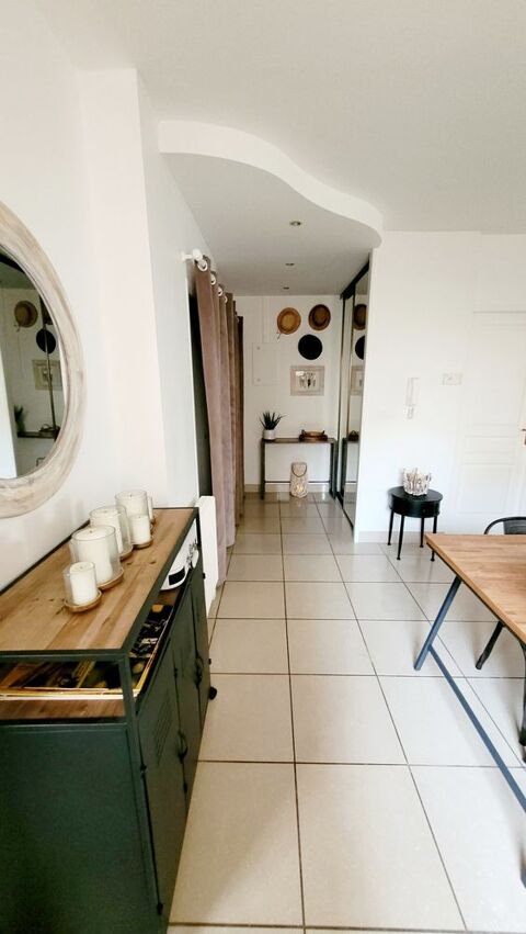   Appartement au rdc sur�lev�  Appartement - 2 pi�ce(s) - 63 m�