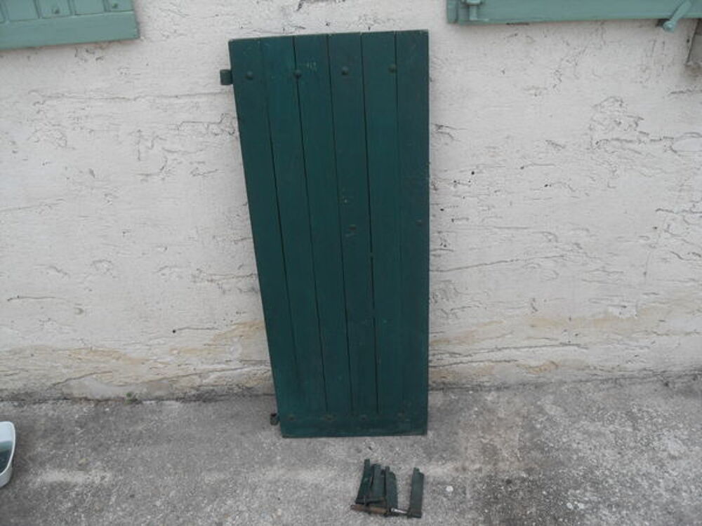 VOLETS BATTANTS EN BOIS POUR FENETRE Bricolage