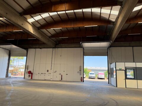 SAINT PRIEST DAUPHIN&Eacute; : LOCAL 810 M2 A SAISIR 5667 69800 Saint-priest