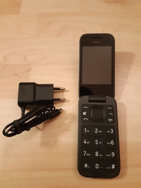 Téléphone portable Nokia 2660 Flip neuf  60 Les Ulis (91)
