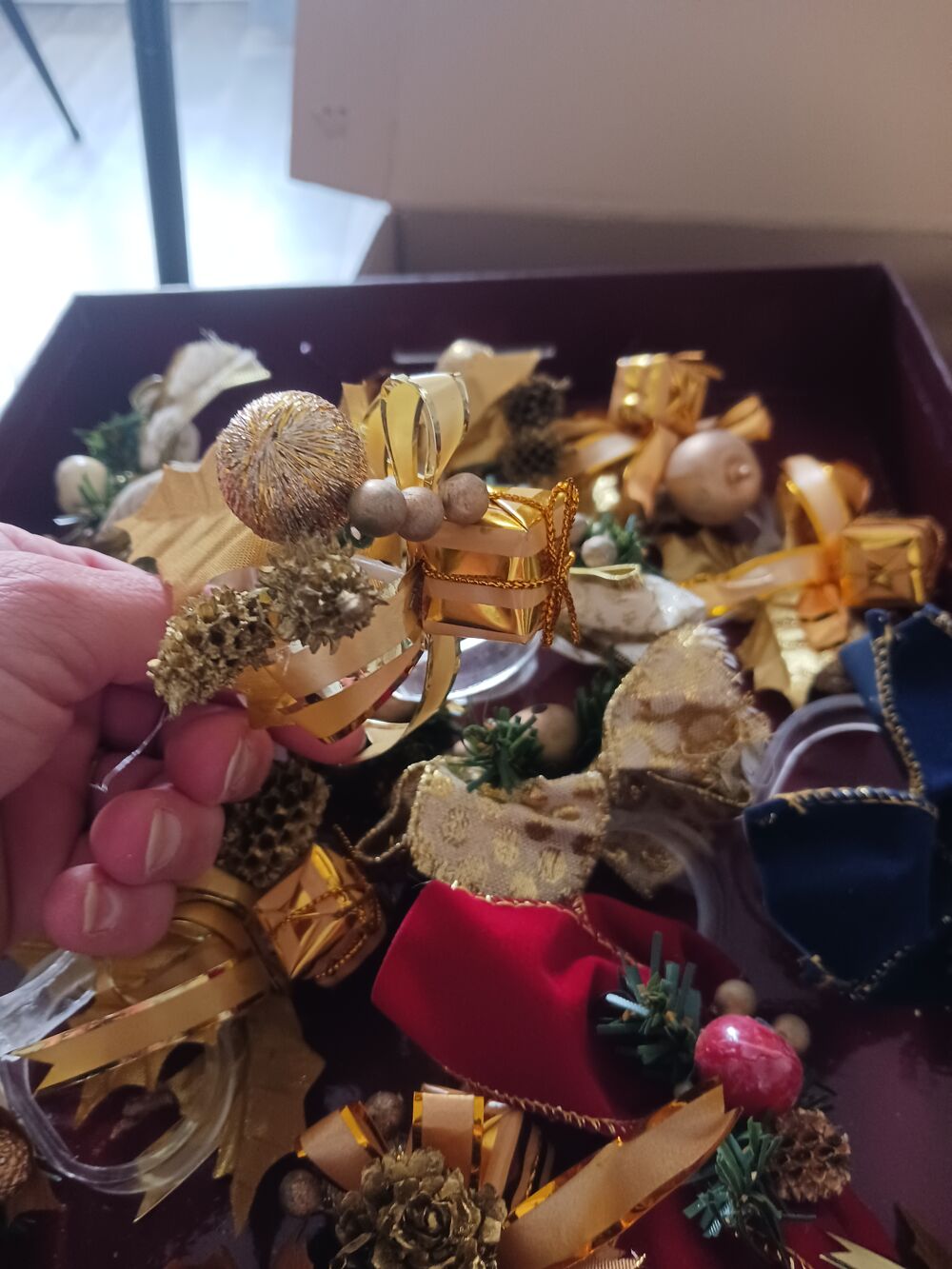 D&eacute;corations de No&euml;l - Lot vari&eacute; or et rouge 