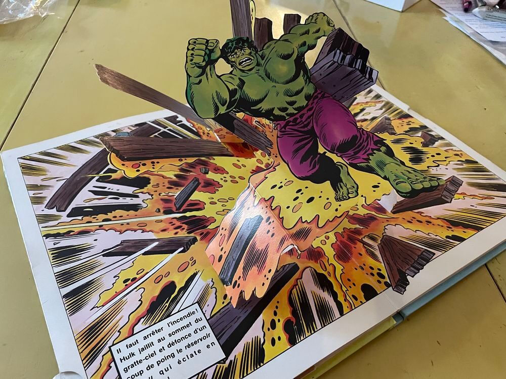 BD L'INCROYABLE HULK EO 1980 en relief et anim&eacute; Ed NathanTBE Livres et BD