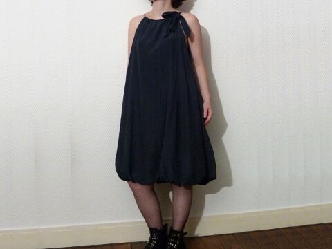 Robe � Bretelles Bleu Marine en Soie et Coton- Montan 20 Paris 15 (75)