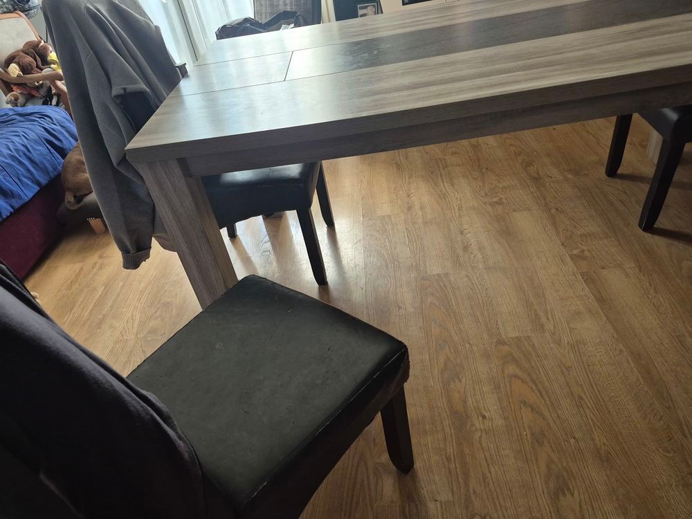 Table de salle &agrave; manger Meubles