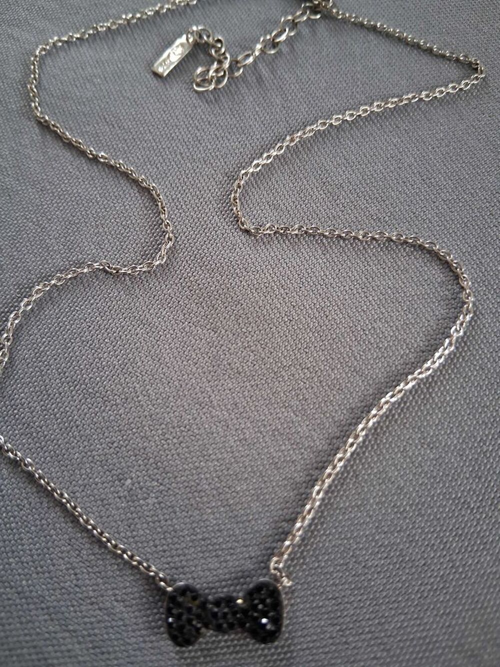 Joli pendentif Accessoires