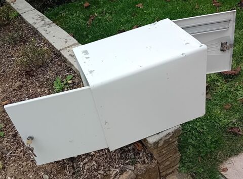 Boite � lettres encastrable 20 Saint-Pierre-en-Faucigny (74)