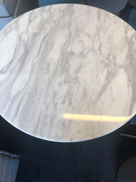 Table ronde en marbre 150 Guyancourt (78)