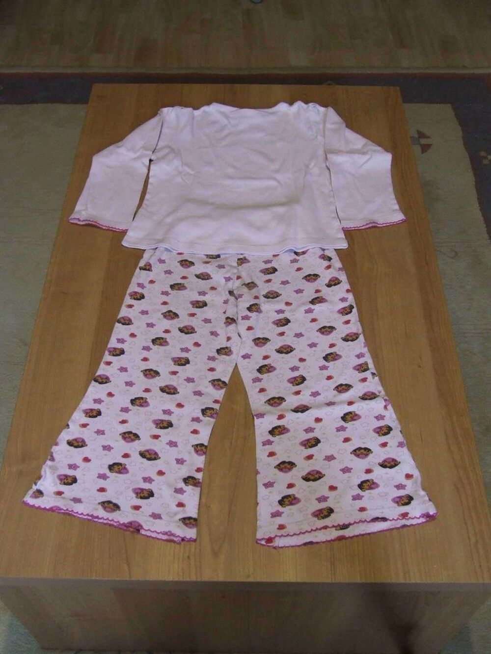 Pyjama 2 pi&egrave;ces, haut manches longues avec pantalon, 8&nbsp;ans Vtements enfants