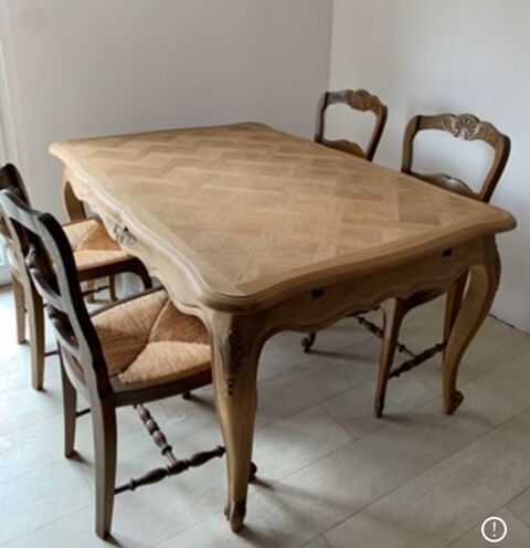 Table et chaise de style 1000 Chaumont-sur-Aire (55)