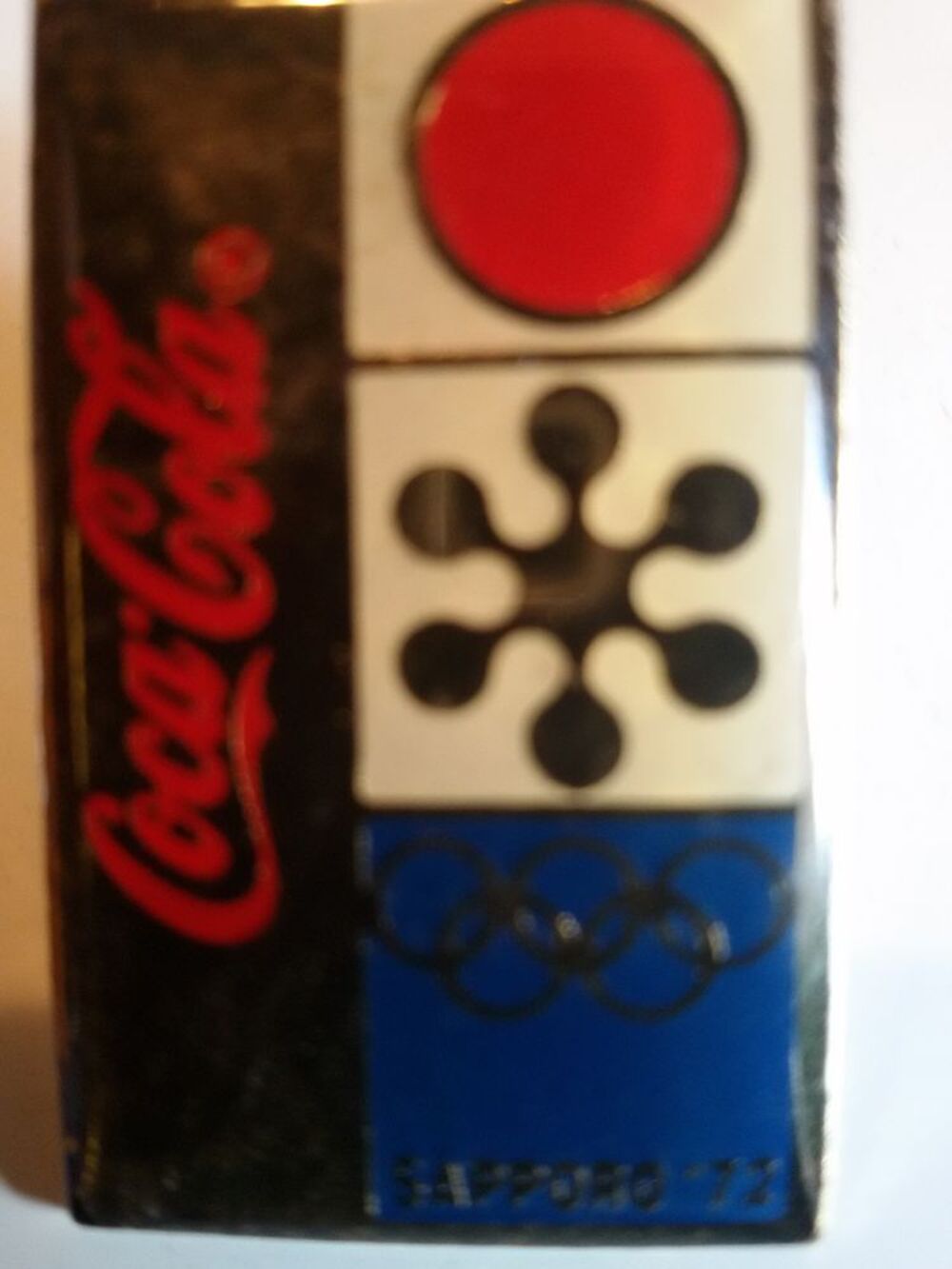 pin's cocacola des jeux olympiques de SAPORO 1972 TBE 