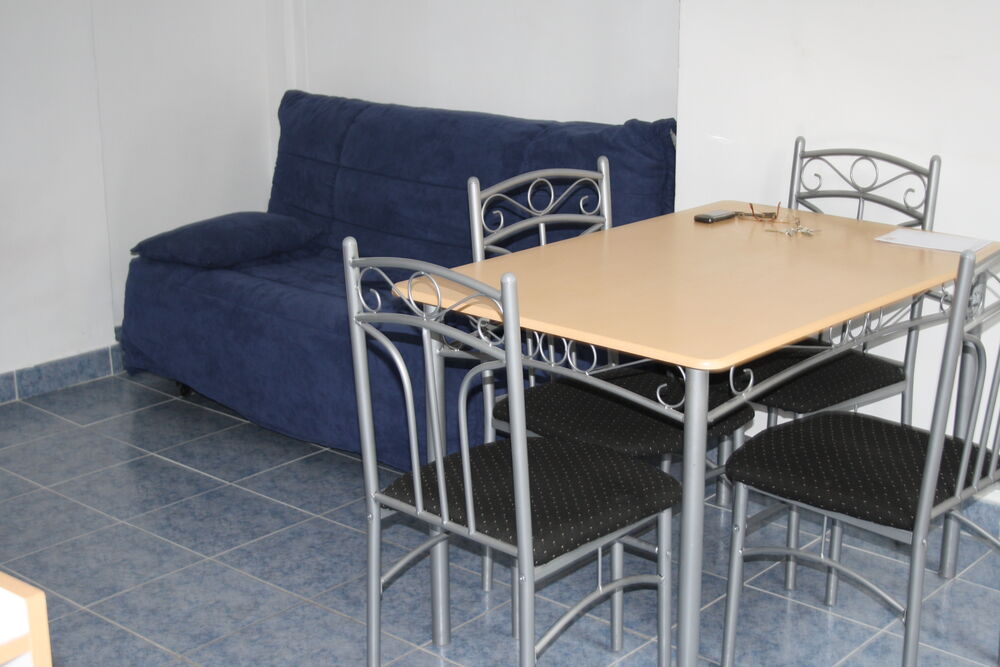 Location Appartement Paris 10éme STUDIO 20 m², entièrement meublé et équipé Paris 10