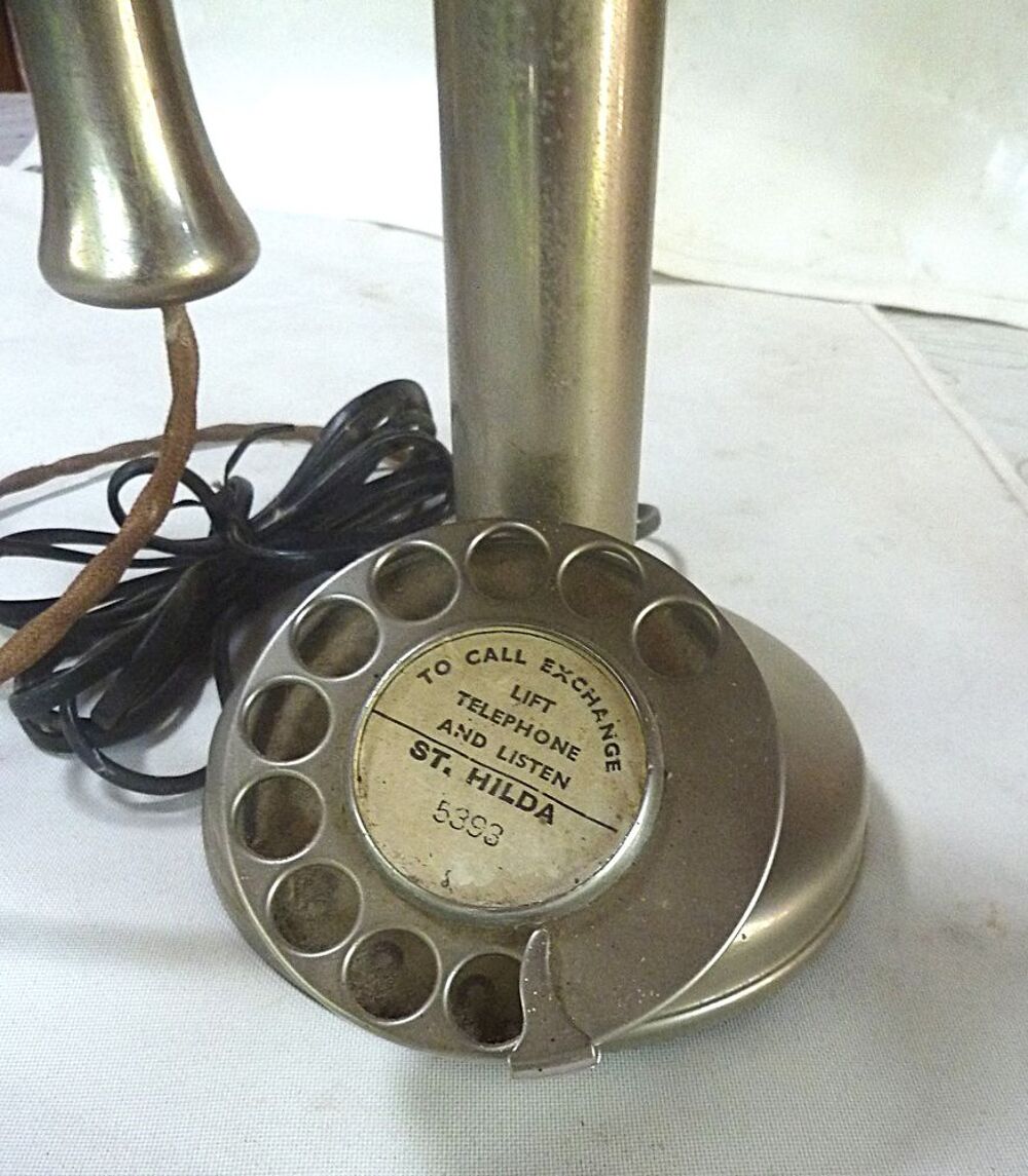 T&eacute;l&eacute;phone ancien "Anglais" Décoration
