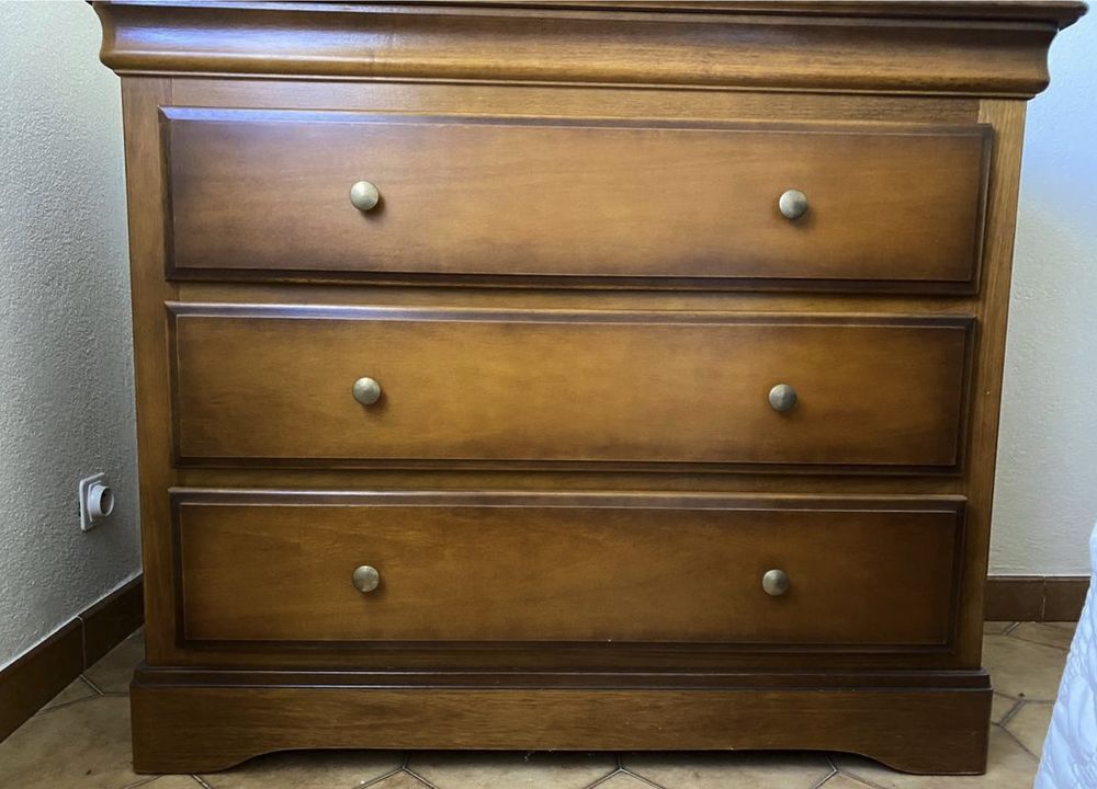 Commode style Louis-Philippe en merisier - 3 tiroirs Meubles
