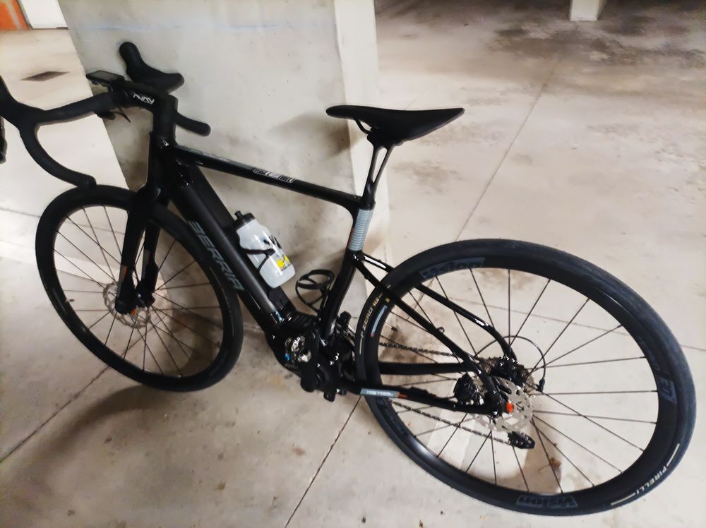 v&eacute;lo &eacute;lectrique course Vélos