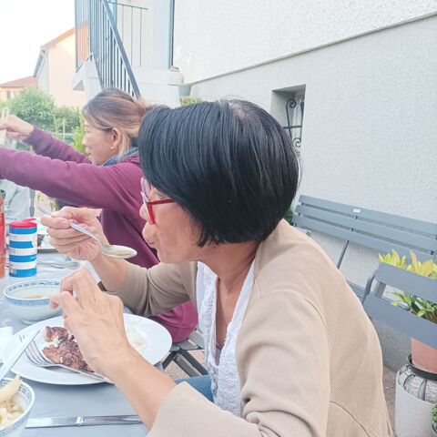 aide pour personnes d&eacute;pendantes , m&eacute;nage , repas ... 0 71400 Autun