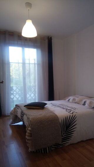  Appartement à louer 3 pièces 63 m²