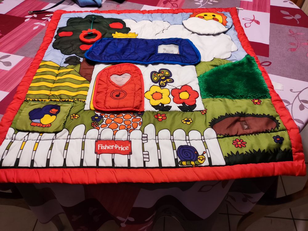 tapis d'&eacute;veil Jeux / jouets
