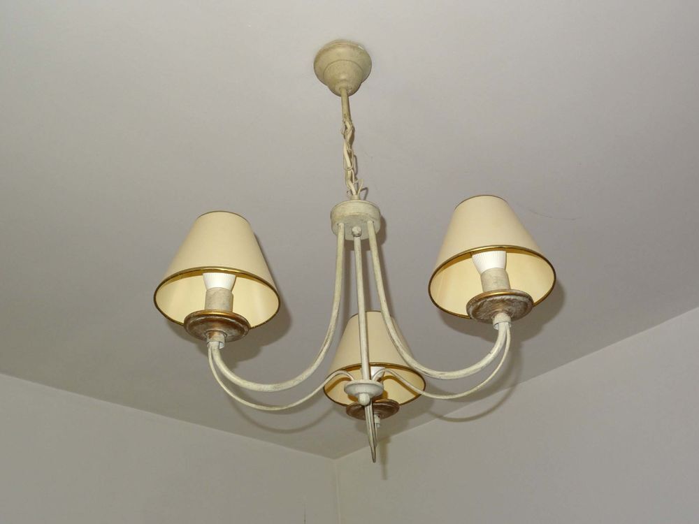 Lustre suspension m&eacute;tal ivoire/or 3 branches parfait &eacute;tat Décoration