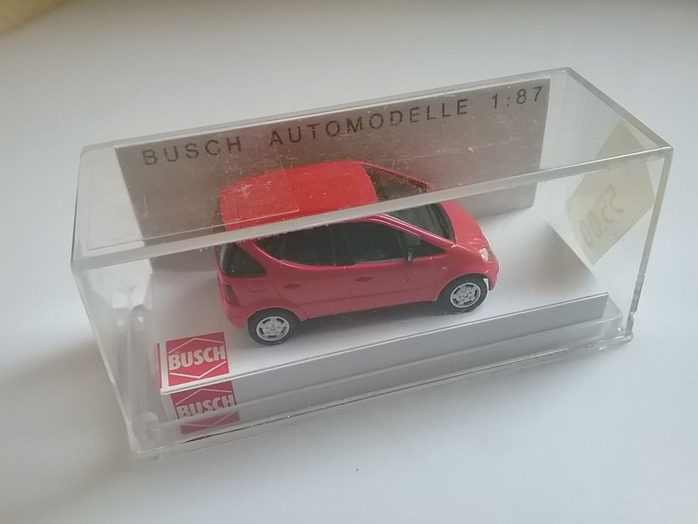 Busch Automodelle 1/87e Mercedes Classe A. GTi75 Mobilier enfants