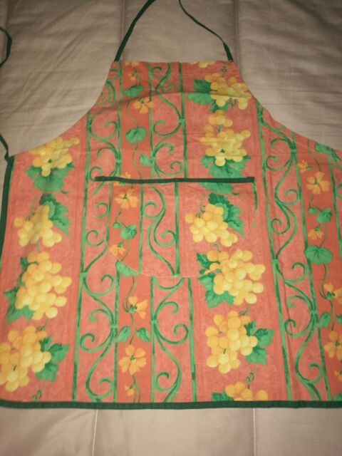 Tablier orange grappes de raisin sans marque 3 Villiers (86)