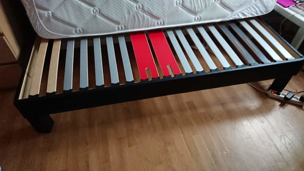 Lit une place sommier et matelas Meubles