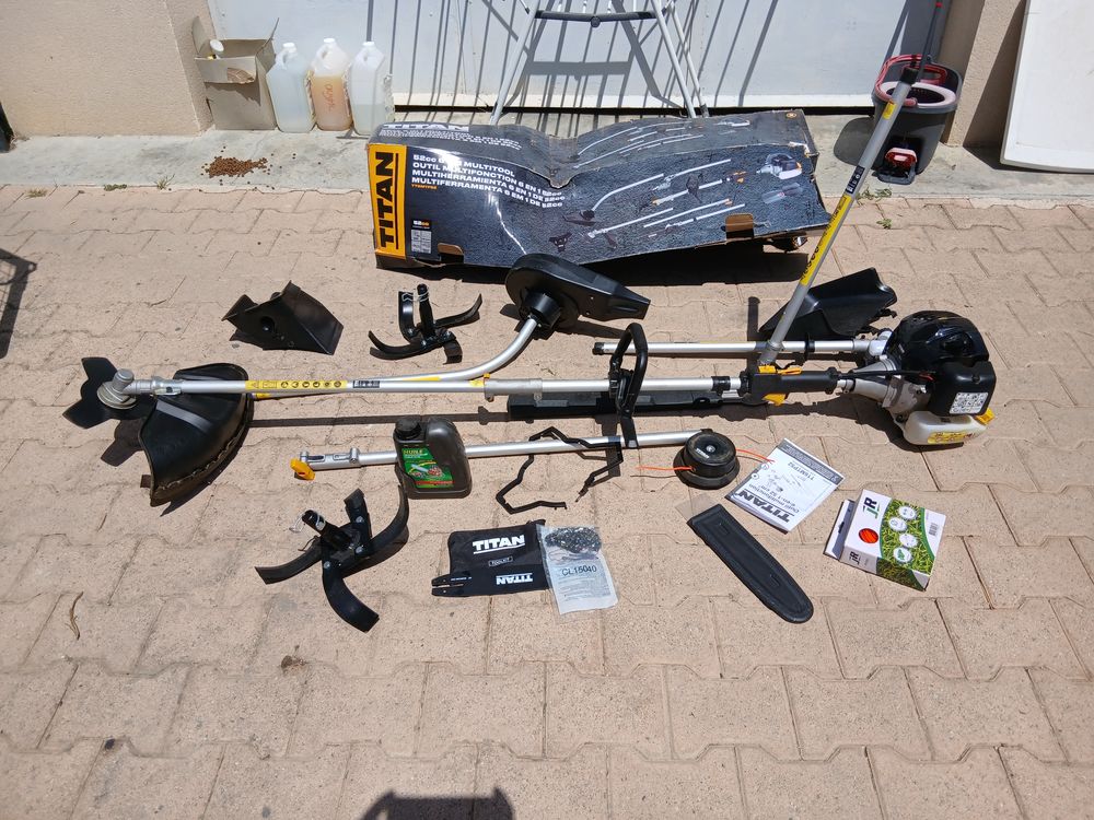 Debrousailleuse titan 6en1 Bricolage