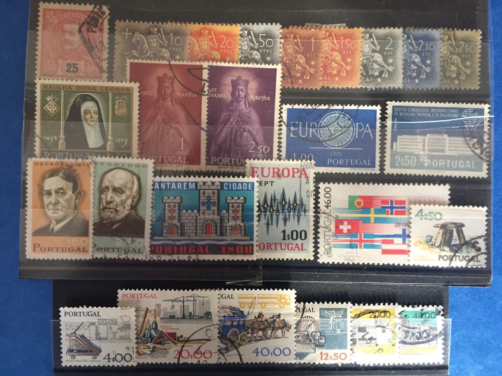 TIMBRES D'ESPAGNE ET DU PORTUGAL 