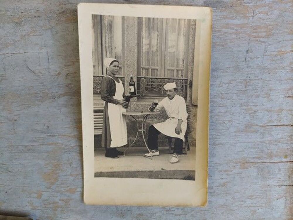 CPA PHOTO BRIGOGNAN 1920 Cuisinier Serveuse Commerce 