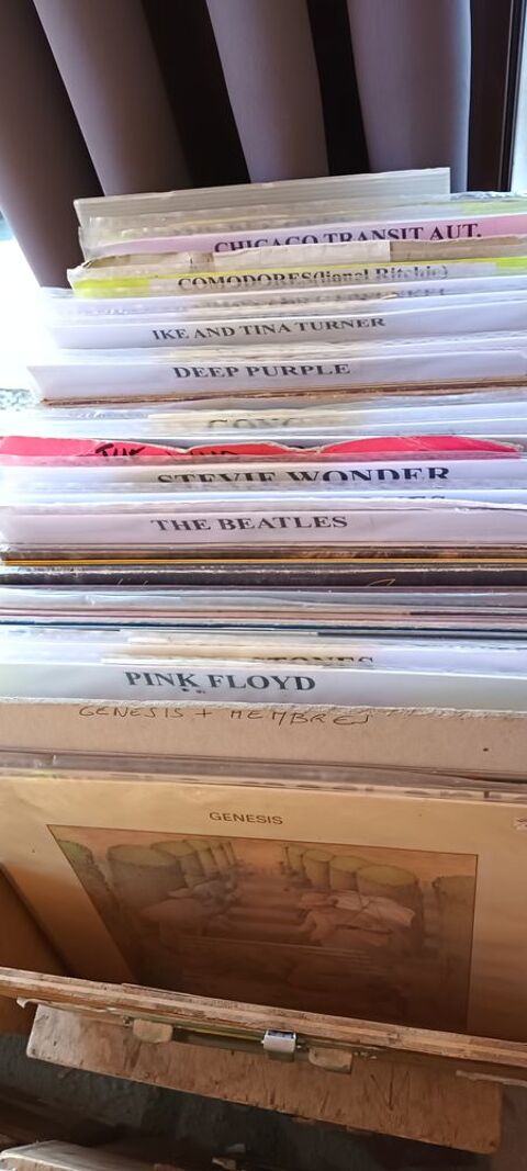 - de nombreux disques 45t  33t  tous styles t 0 Cuisery (71)